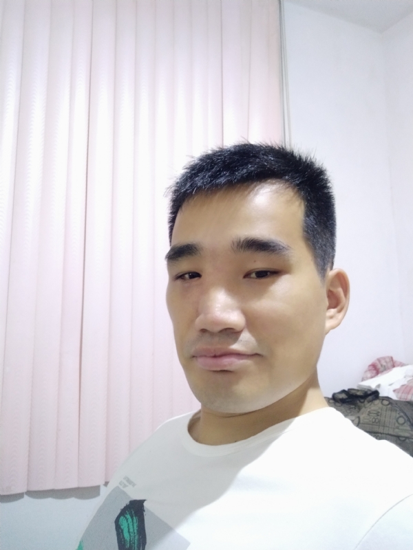 大男孩的第一张照片--宁化婚介网