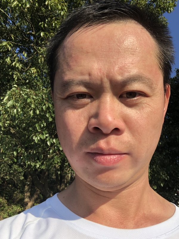 猩猩巨呃的第四张照片--宁化婚介网