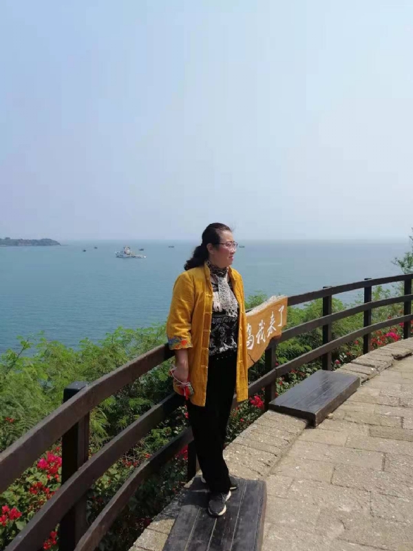 曦若半秋的第一张照片--宁化婚介网