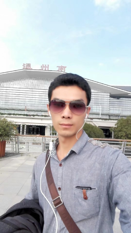 错把真心喂了狗的第三张照片--宁化婚介网