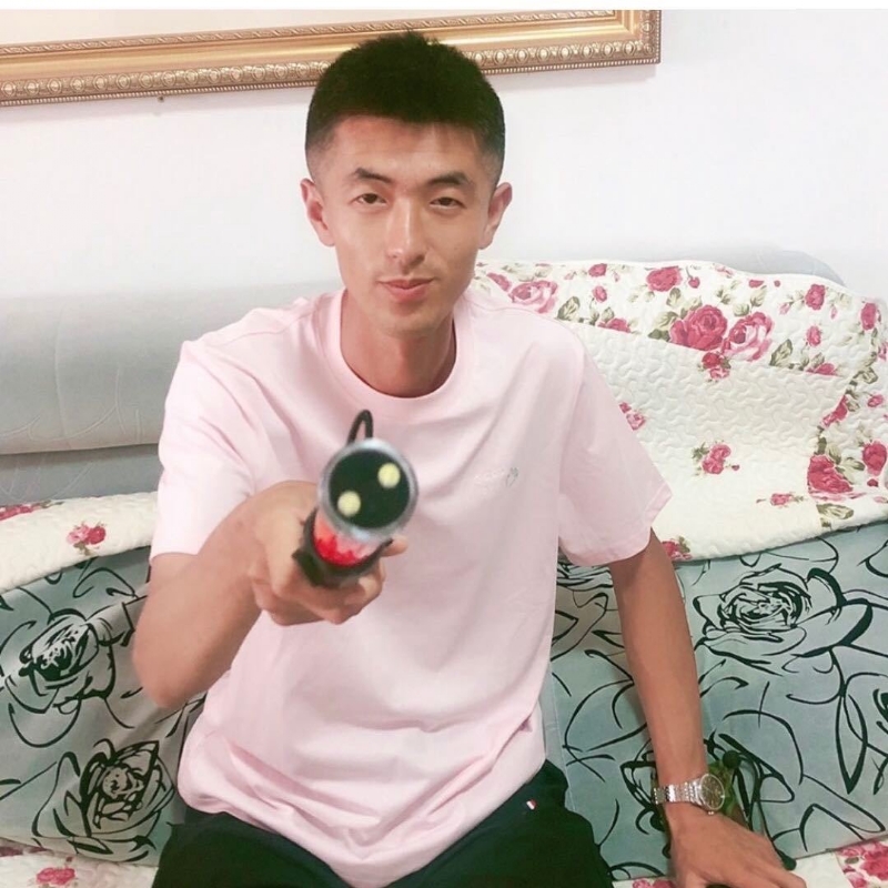 转身留下孤独的她的第一张照片--宁化婚介网