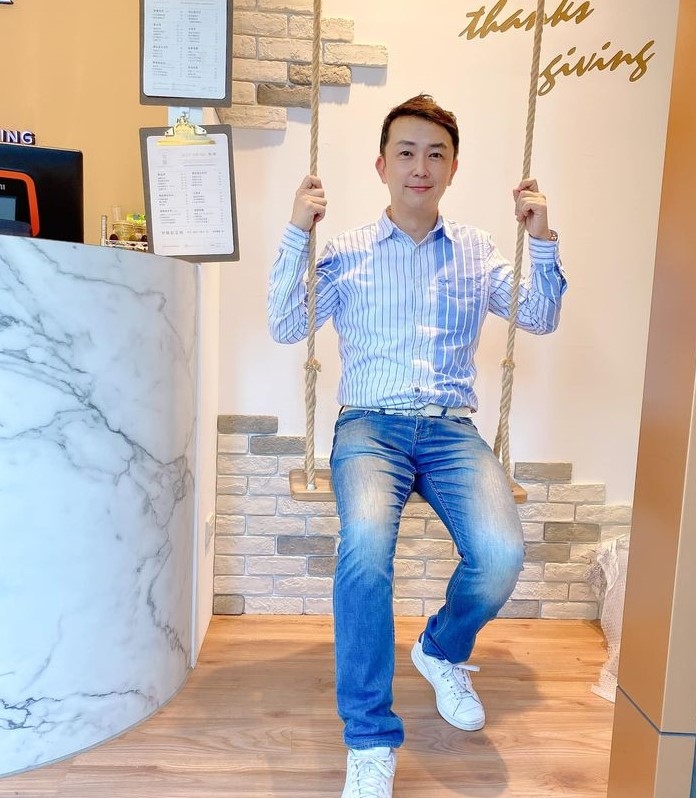 陈道明的第四张照片--宁化婚介网