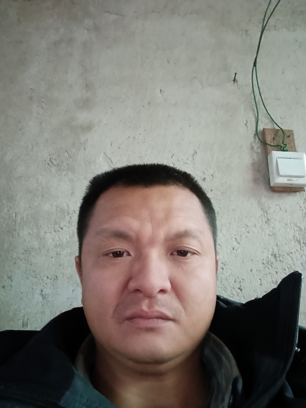 兰成龙的第四张照片--宁化婚介网