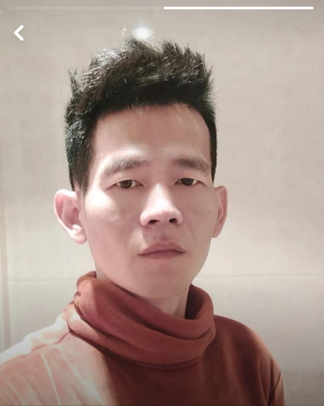 白了少年头的第一张照片--宁化婚介网