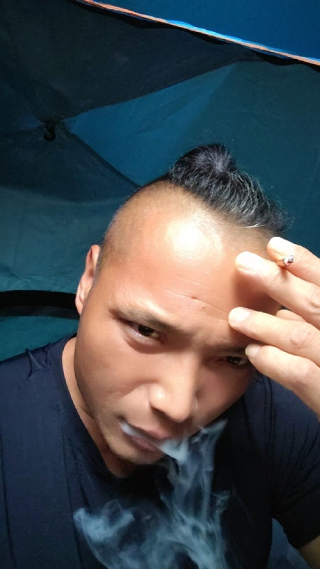 伯爵的第四张照片--宁化婚介网