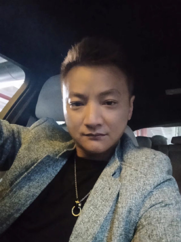 夜、有雨敲窗的第三张照片--宁化婚介网